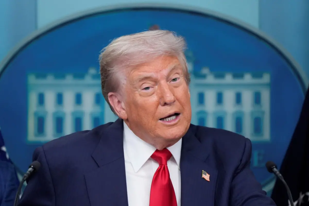 ▲川普25日表示，如果他願意，他可以打出他手中掌握的「驚人好牌」來「毀滅中國」。（圖／美聯社／達志影像）