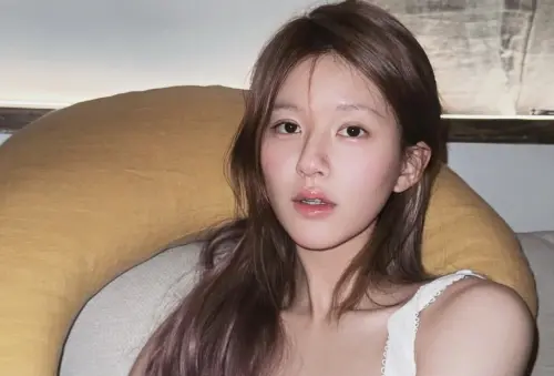 ▲趙露思簽約銀河酷娛理由曝光！竟是因沒想紅　喊話公司出面對質。（圖／IG@rooosyzh09）