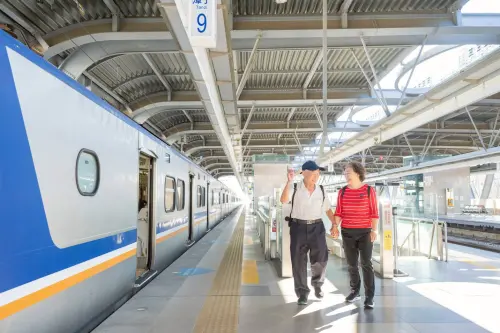 中市敬老卡搭火車最高補助45元　長輩期待再加碼
