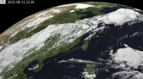 ▲楊柳颱風昨（11）日極度不對稱的模樣。（圖／NCDR）