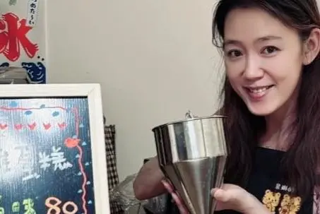 《吐司男》41歲裴琳近況曝！曾吸毒酒駕　今斜槓賣雞蛋糕翻轉人生
