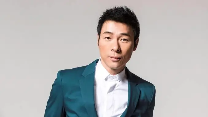 ▲香港男星許志安（如圖）今（12）日58歲了，與鄭秀文愛了34年，中途卻與女星黃心穎激吻出軌，事後鄭秀文選擇原諒對方、繼續維持婚姻，本月許志安開唱，她也全程在台下支持聆聽，感情依舊恩愛如初。（圖／翻攝自微博）