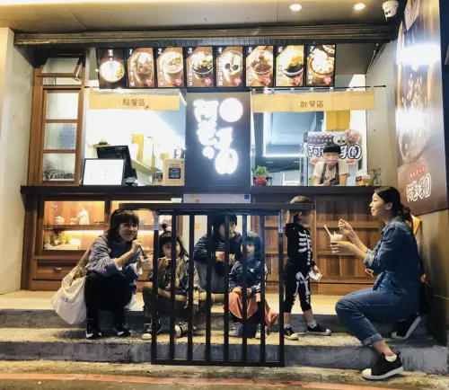 ▲新北市「阿爸の芋圓」入選今年度的米其林必比登推薦，李易對裡面的芋頭甜品相當稱讚。（圖／摘自 IG @ybataro）