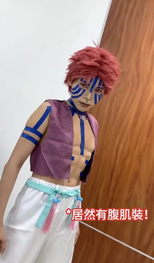 ▲妮妮的猗窩座還原度非常高。（圖／妮妮IG@nini_food0822）