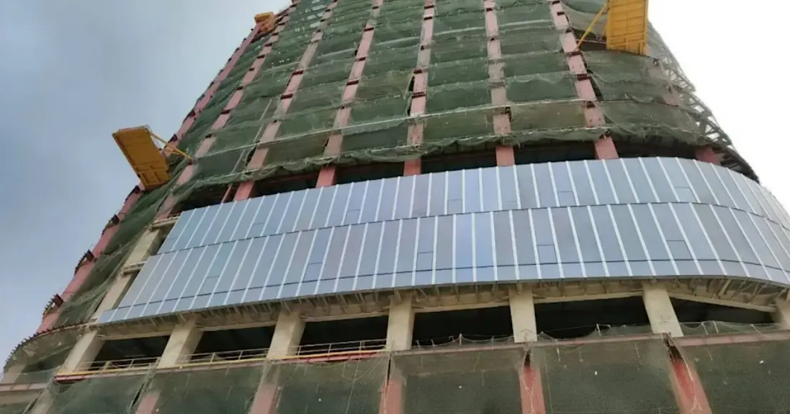 ▲北市雙子星大樓16樓工地發生火警事故。（圖／翻攝畫面）