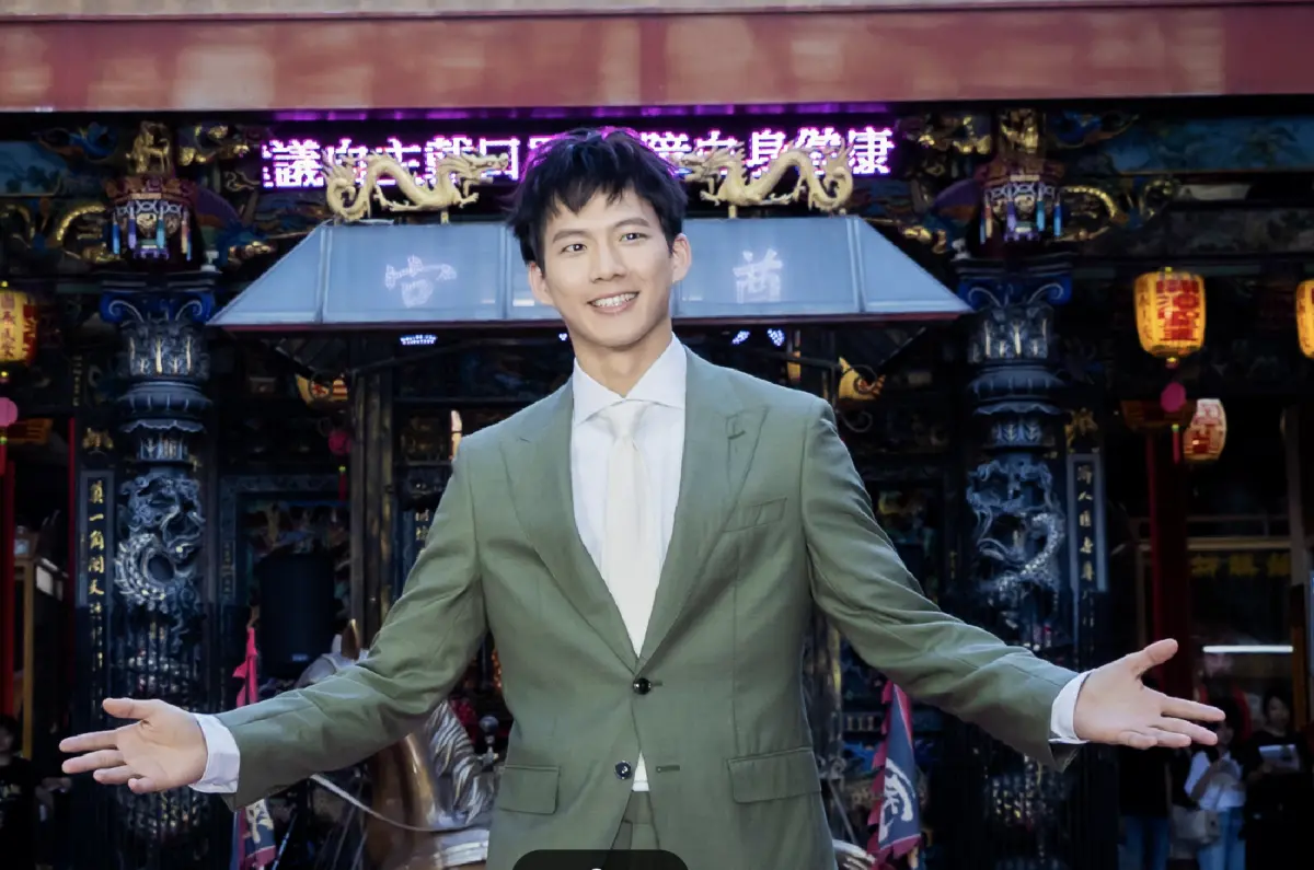 ▲《角頭—鬥陣欸》即將對上日本大片《劇場版「鬼滅之刃」無限城篇第一章猗窩座再襲》，票房大戰結果深受矚目。新加入此系列的吳念軒（如圖），和出品人張芷瑄交往中，情侶同時出現在造勢活動上，為賣座再加把勁。（圖／曼尼娛樂提供）