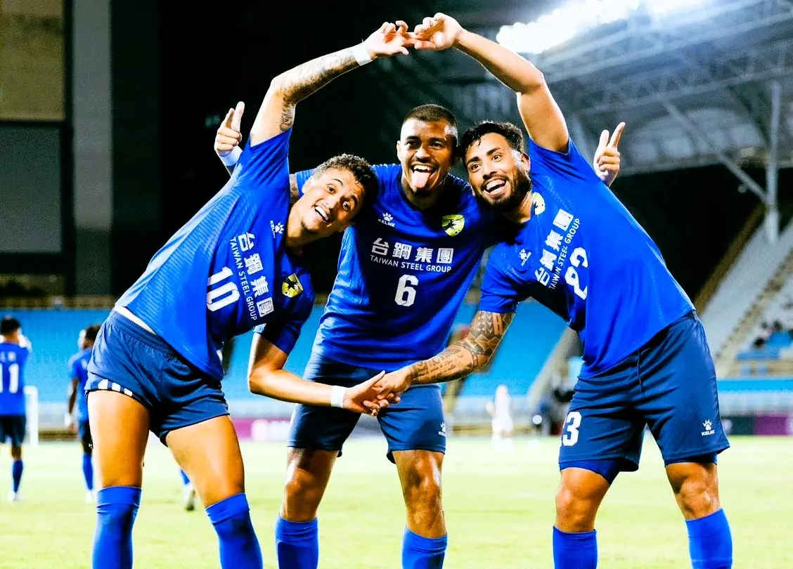▲南市台鋼在1,079位現場觀眾的加油聲中火力全開，以4比1擊敗蒙古韓嘎日德。(圖/足協提供)