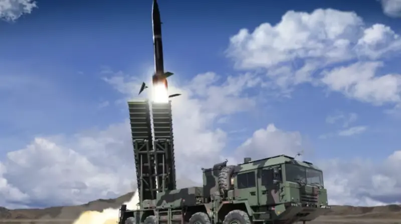 ▲印尼疑似在東加里曼丹部署土耳其製造的短程彈道飛彈系統。(圖／翻攝自Roketsan）