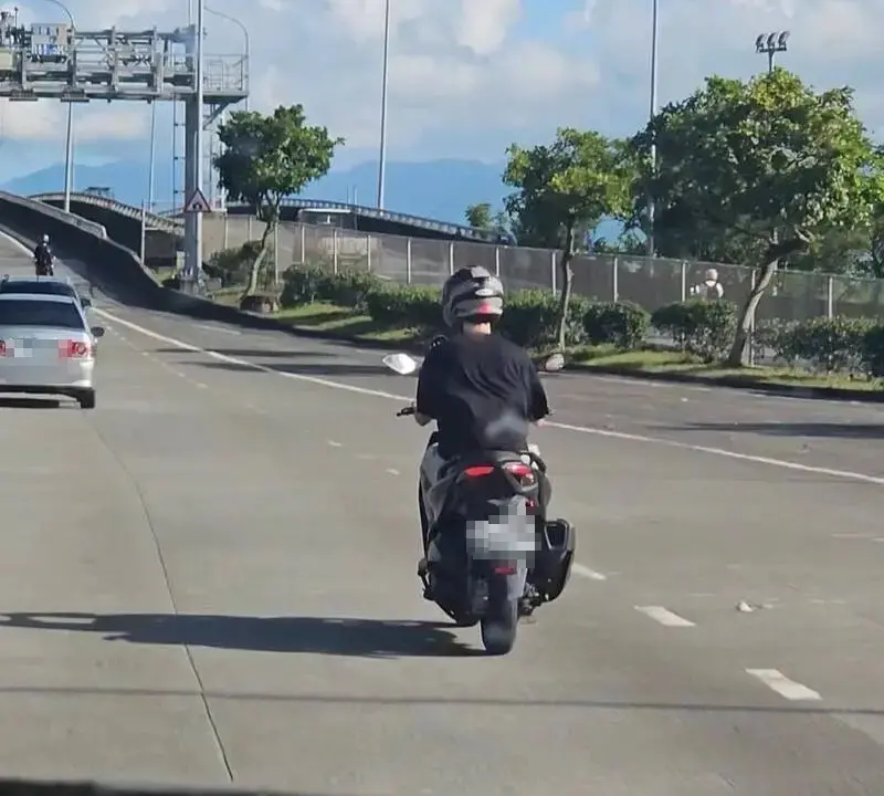 有難同當？宜蘭3騎士闖國5狂飆 　網友酸：開罰有伴