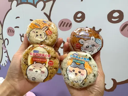 ▲▲7-11將自8月20日起推出「吉伊卡哇」CITY CAFE主題杯，並且只要購買指定咖啡，就送一片吉伊卡哇糖霜餅乾。（圖／記者鍾怡婷攝）