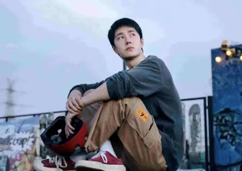 ▲王一博（如圖）在台灣有廣大的粉絲，他的電影《熱烈》將在桃園電影節放映，賣座表現受到矚目。（圖／海鵬提供）