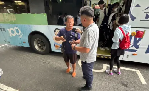 ▲警方在豐原轉運站逮捕47歲的嚴姓男子。（圖／台中市議員謝志忠提供，2025.08.14）