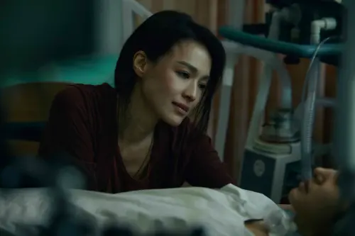 ▲舒淇在《回魂計》的演技表現頗受觀眾讚譽。（圖／摘自Netflix）