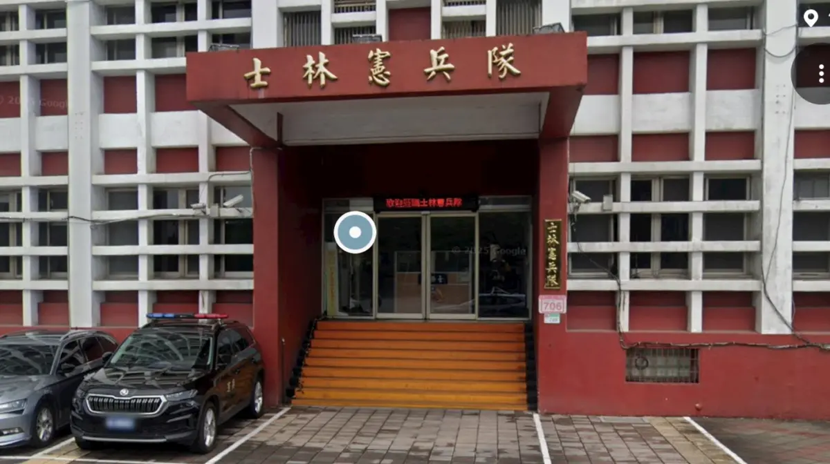 ▲國防大學將偷刪監視畫面的男少校與女中尉函送士林憲兵隊偵辦。（圖／翻攝Google Maps）