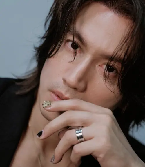 ▲言承旭近期才和F4其他成員再度合體製造話題，昨（13）日就前往金寶山玫瑰園，去悼念當年一起合演《流星花園》的大S。（圖／摘自 IG @jerry_yan_official）