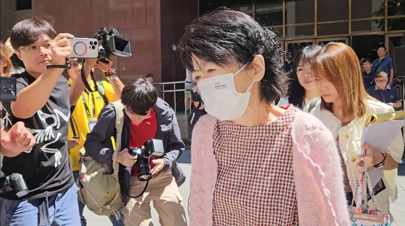 影／陳佩琪吼完法官潰堤　「柯文哲不能出來不如把她一起抓進去」