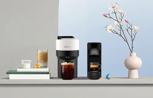 ▲Nespresso帶來輕薄迷你的Essenza mini 膠囊咖啡機，其摩登高雅且流線的外觀，一推出即獲頒 IF 及紅點設計等國際大獎