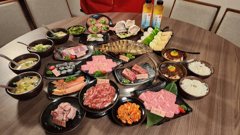 ▲胡同裏燒肉，爸王餐。（圖／胡同裏燒肉提供）
