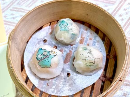 ▲「點點心X三麗鷗 櫛瓜鮮蝦餃」3入158元。（圖／記者蕭涵云攝）