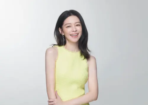 ▲徐若瑄去年發現患甲狀腺癌，努力接受治療，恢復健康，表示為母則強，還要陪兒子很久很久。（圖／摘自 IG @vivianhsu.ironv）