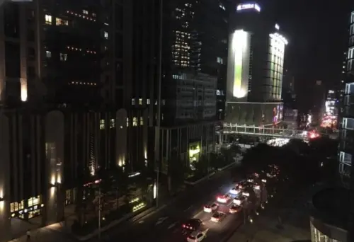 今日歷史／815全台大停電！那年夏天668萬戶陷黑暗　逢甲夜市最慘
