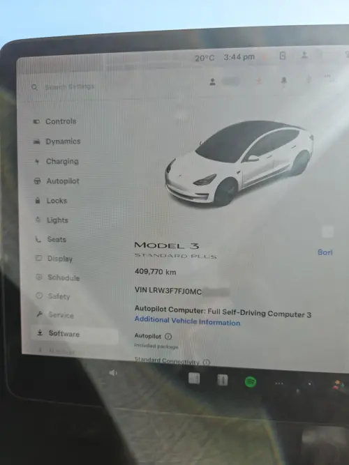 ▲一輛 2021 年出廠的特斯拉 Model 3 ，車主是Uber司機，他在這4年之間，讓車子累積里程高達40萬9770公里，等於每天都要開278公里。