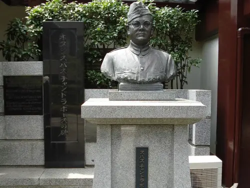 ▲鮑斯遺體在台北火葬後由日本官員護送至東京，被安放於東京蓮光寺。（圖／取自維基百科@Tyoron2）