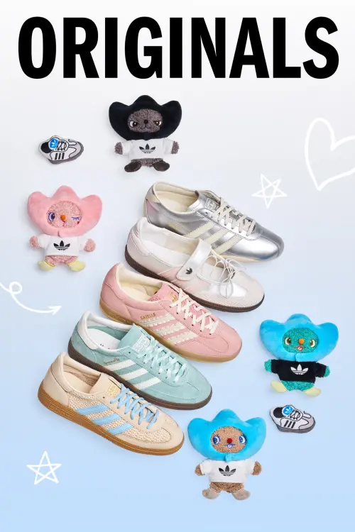 ▲adidas Originals最新鞋款超搶手，「三葉草小夥伴掛飾」共有4色可選，而且頭套可拆好可愛。（圖／愛迪達提供）