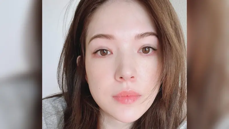 ▲許瑋甯（如圖）生下兒子，忙當新手媽，邱澤也減少工作量陪伴，而他出道24年來的身價很可觀，就算沒工作也不用怕，是演藝圈的隱形富豪。（圖／翻攝自許瑋甯IG@anno8o7）