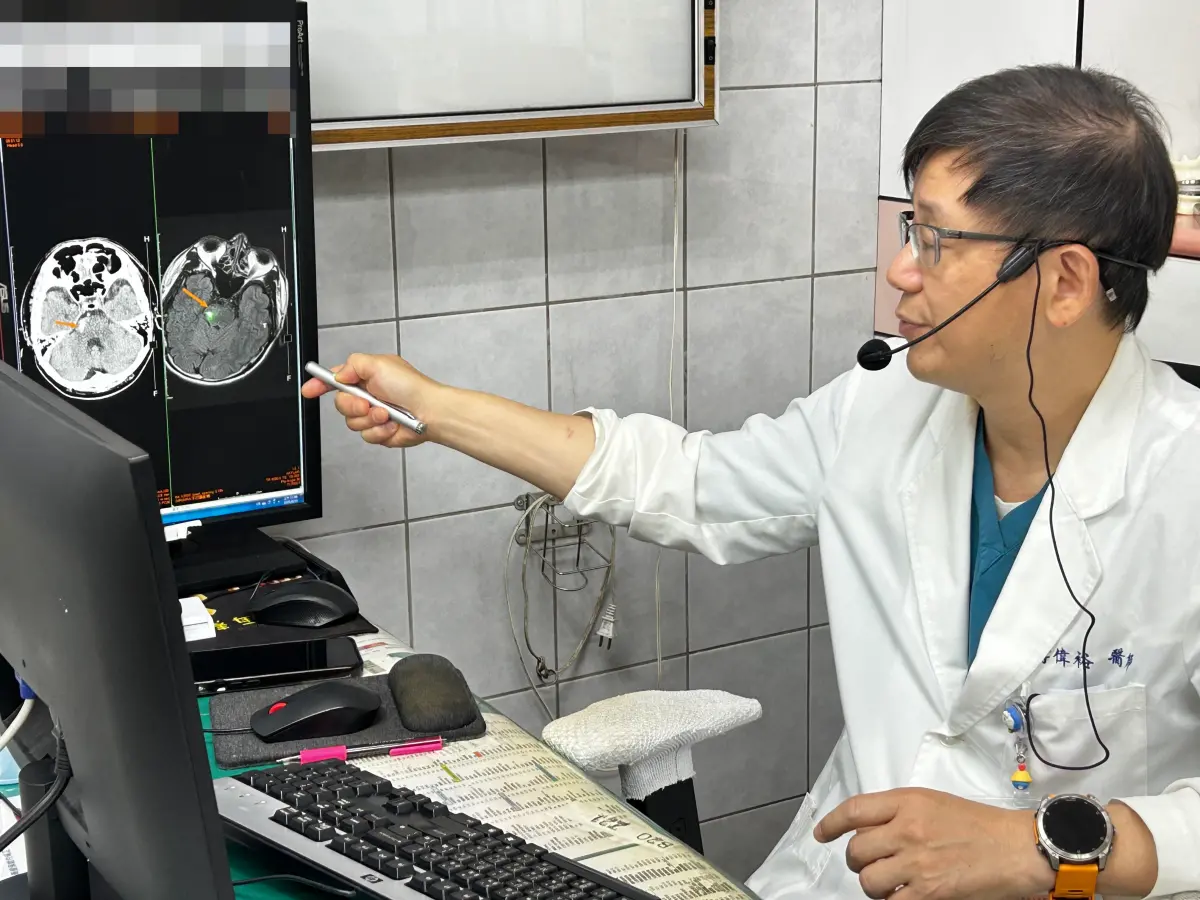 開車途中突手腳無力 壯年腦幹出血撿回一命