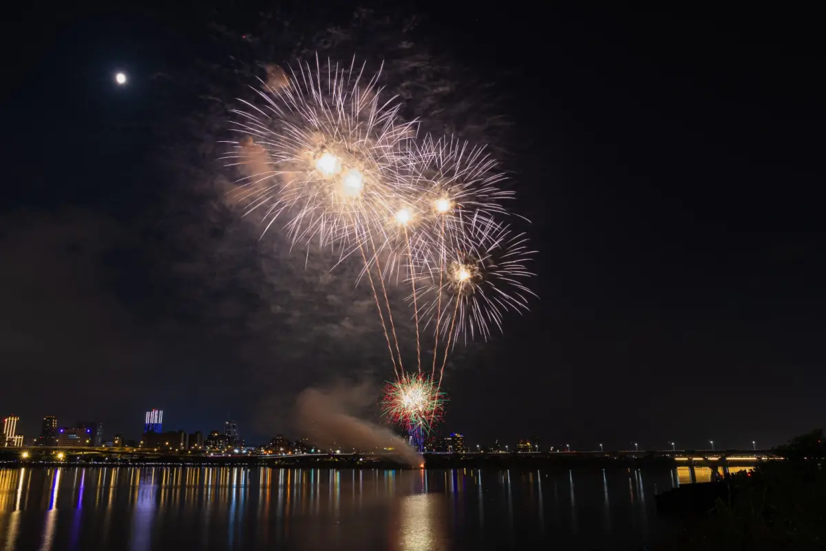▲2026年大稻埕夏日節將於後（25）天將開幕，並有20分鐘煙火，官方公布9大交通管制措施。（圖／記者陳人豪攝）