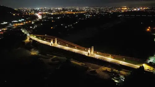 ▲埤豐橋夜間搭配照明設計，展現獨特夜景之美(圖／建設局提供2025.8.15)