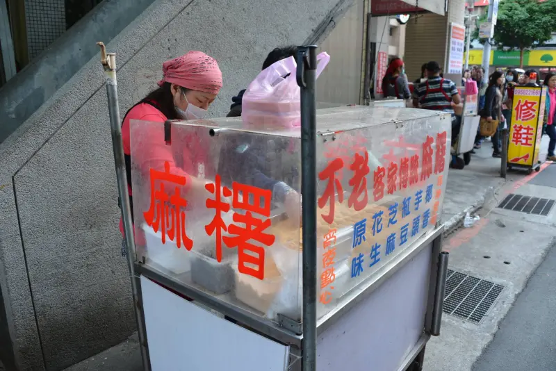 獨／「行天宮排隊麻糬」驚傳租金繳錯人！法院判撤攤還地