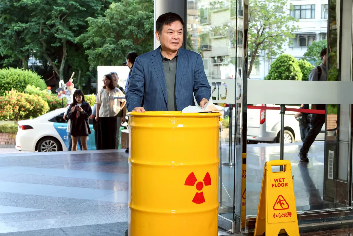 ▲民進黨立委莊瑞雄強調，外界都很清楚執政黨對於核電的立場。（圖／記者朱永強攝，2025.08.15）