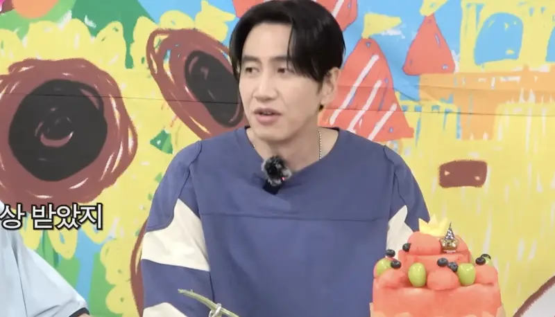 ▲韓國藝人李光洙在《藉口GO》節目中談自己簽約無良公司的過往，當時的工作報酬幾乎被吞走，甚至跑通告要自己花錢搭公車去。（圖／翻攝自뜬뜬 DdeunDdeun YouTube）