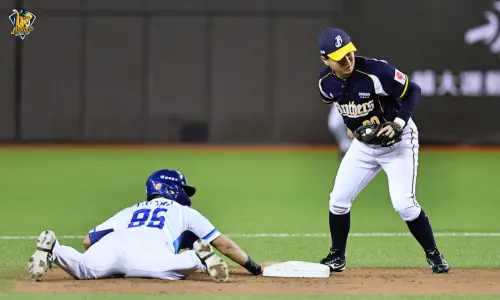 中職／蔡齊哲「回馬槍」牽制二壘成贏球關鍵　平野：抓到對手漏洞
