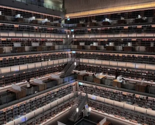 ▲網友在Threads上分享台灣版《鬼滅之刃》無限城場景，引爆許多人熱烈討論。（圖/Threads）