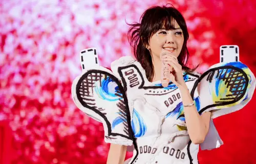 ▲孫燕姿（如圖）今登台開唱！曾紅遍亞洲銷量破3000萬　被封「女版周杰倫」。（圖／孫燕姿 Sun Yanzi FB）