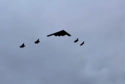 影／B-2轟炸機迎接蒲亭引熱議！分析：川普在炫耀「我抓到他了」
