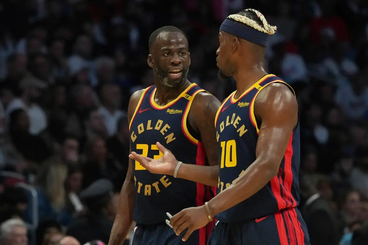 ▲邁阿密熱火隊今（16）日將前鋒海伍德‧海史密斯（Haywood Highsmith）與2032年次輪籤送至布魯克林籃網，換回一枚受保護的2026年次輪籤。金州勇士前鋒格林（Draymond Green）與隊友「士官長」巴特勒（Jimmy Butler）近日在社群媒體上上演一場有趣互動。（圖／美聯社／達志影像）