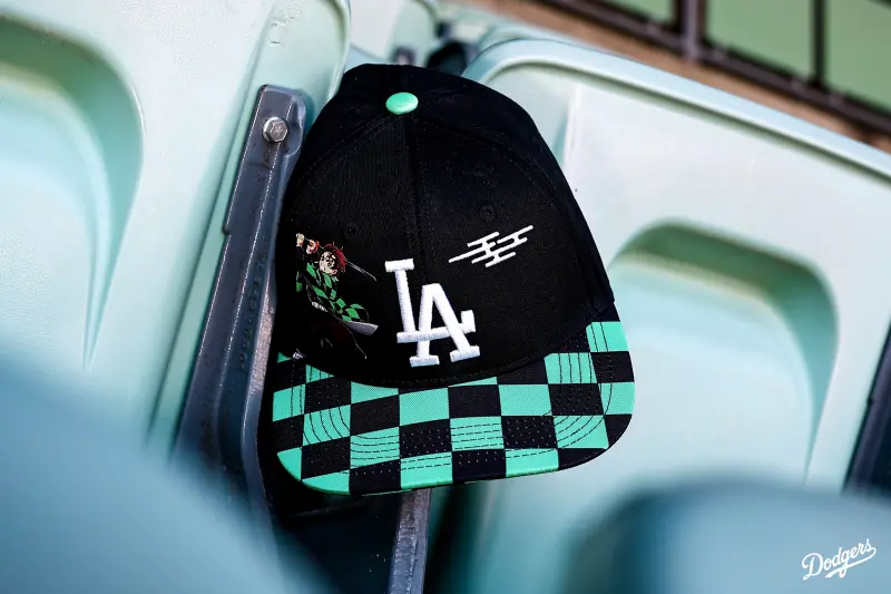 MLB／道奇、鬼滅聯名帽掀轉售潮！限量「贈品」二手價飆破2萬