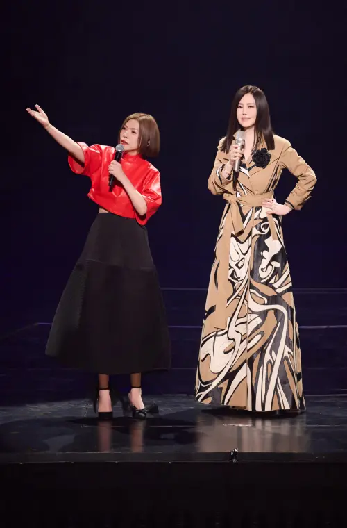 ▲張清芳（左）金曲獎說錯話，江蕙（右）特別安慰。（圖／寬宏提供）