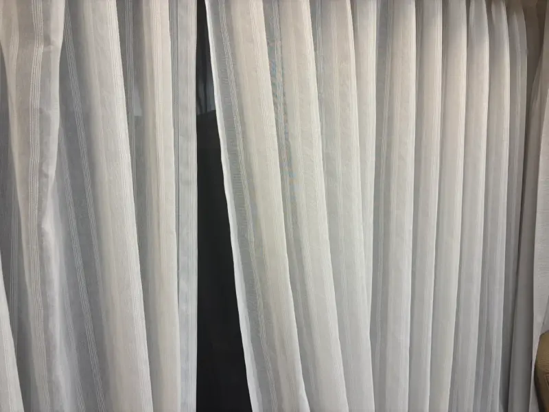 ▲家事達人陳映如表示，窗簾很容易累積灰塵，而且很難清洗，只要簡單3步驟就能簡單洗乾淨。（圖／記者張嘉哲攝）