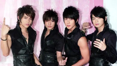 飛輪海厚重瀏海、潘瑋柏刺蝟頭上榜！這些經典髮型你當年剪過幾款
