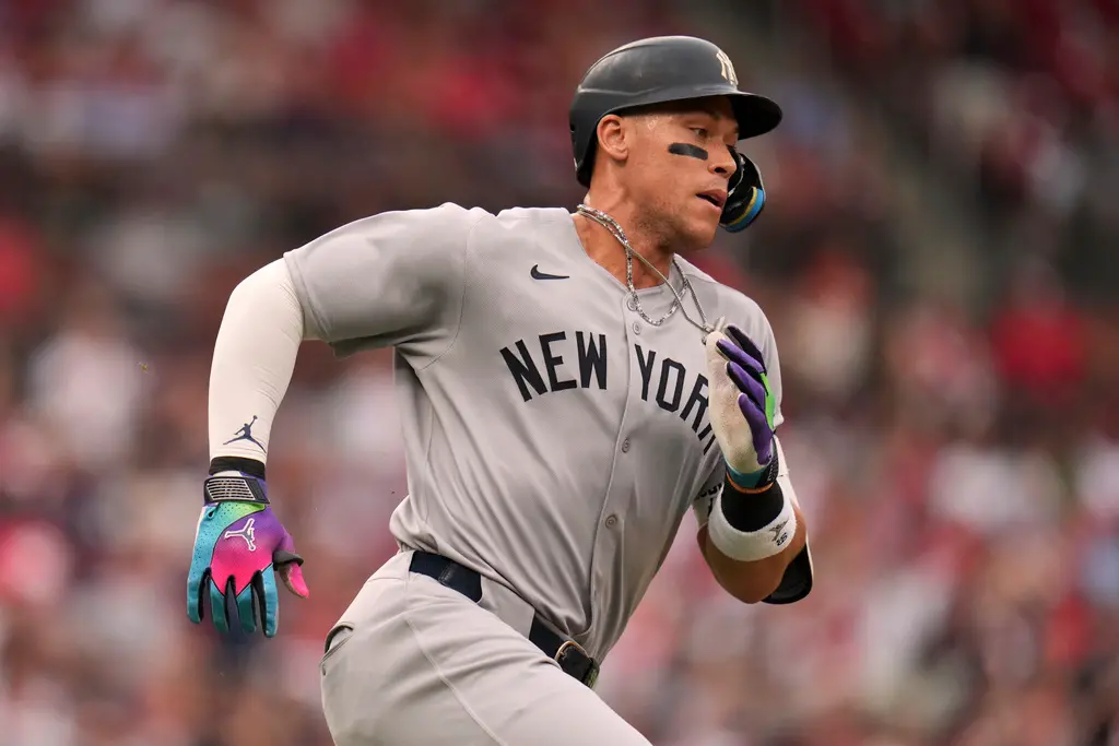 ▲洋基主砲賈吉（Aaron Judge）以第2棒、指定打擊身份先發出賽，3打數無安打，打擊率下滑至0.3189，與運動家新星威爾森（Jacob Wilson）0.3188的打擊率之間，差距縮小至僅有「0.0001」。（圖／美聯社／達志影像）