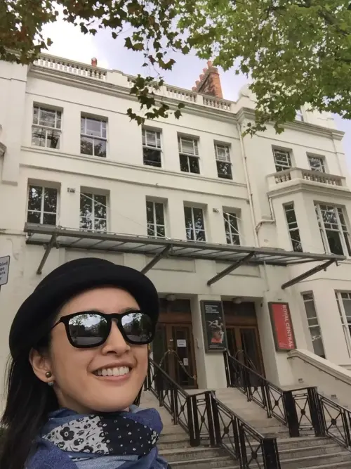 ▲在英國讀書期間，日常生活的每一刻累積對林依晨而言都十分重要。（圖／周子娛樂提供）