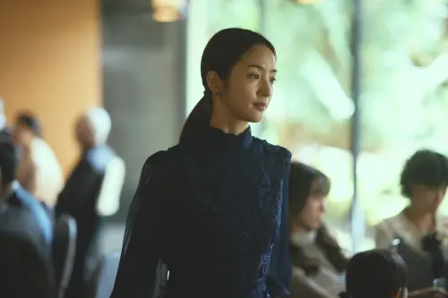 現在的林依晨更懂得放掉自己的控制,感受角色的情緒與觸動。(圖/周子娛樂提供) ▲現在的林依晨更懂得放掉自己的控制,感受角色的情緒與觸動。(圖/周子娛樂提供)