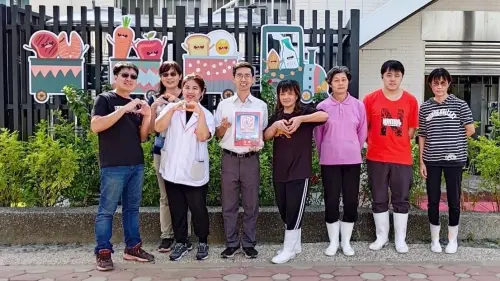 學校午餐有五星級享受　永安、明宗國小獲「午星獎」榮耀
