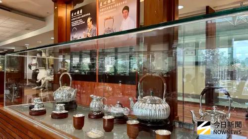 ▲ 「匠心銀韻」銀壺創作聯展，即日起至8月31日在科工館北館2F咖啡藝廊登場。（圖／記者陳美嘉攝，2025.08.17）