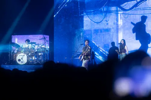 告五人本周末16日、17日來到台北Legacy TERA連唱兩場，歡聚4千名歌迷感受告五人的搖滾魅力。（圖／相信音樂提供）